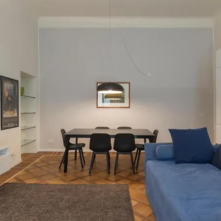 Luxury Apartment Near Duomo Italia 38 Milan Exterior photo