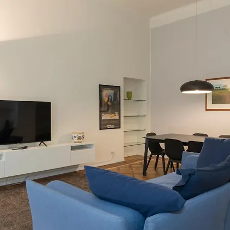 Luxury Apartment Near Duomo Italia 38 Milan Exterior photo