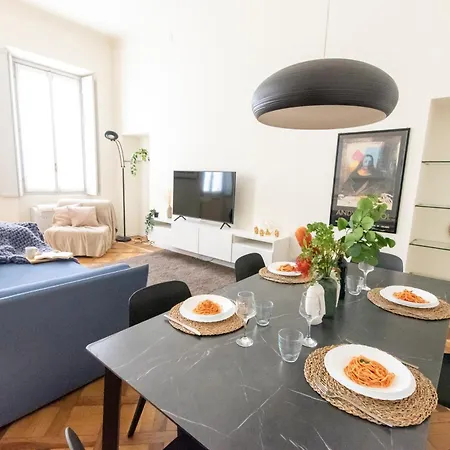 Luxury Apartment Near Duomo Italia 38 Milan Exterior photo